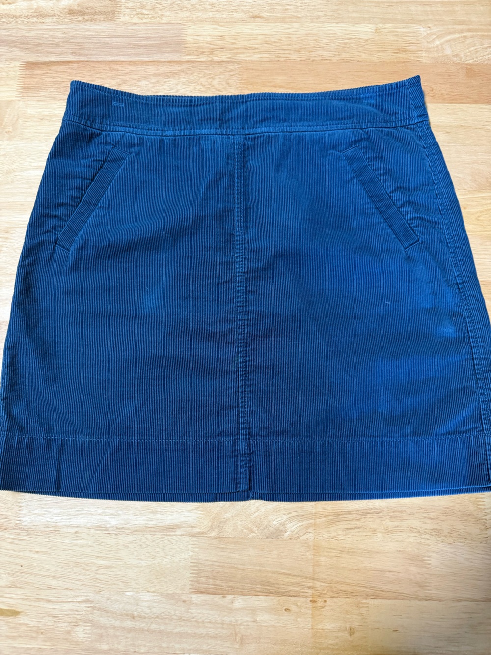 LOFT Women’s Blue Corduroy Mini Skirt Size 6 Pockets